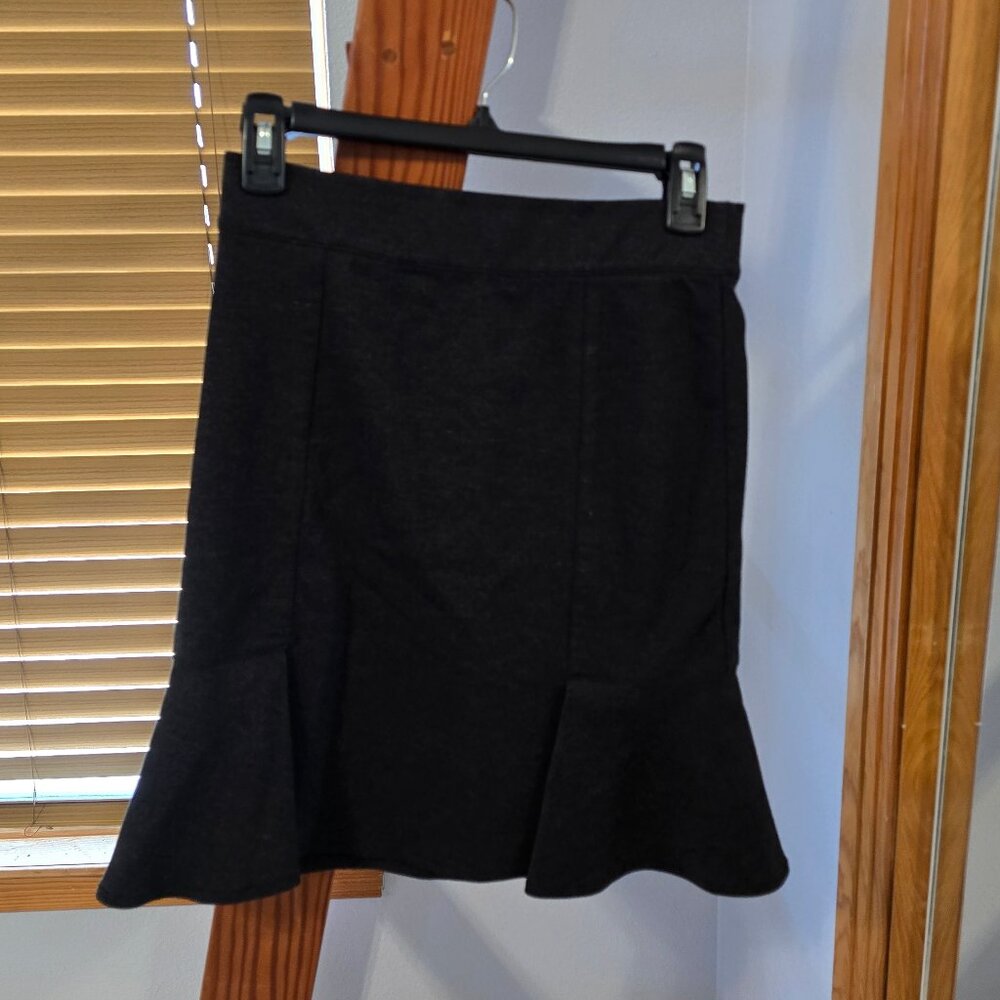 BRAND NEW Dillard's Dark Gray Pencil Skirt